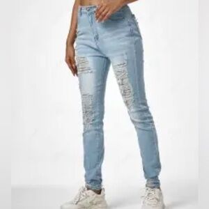 Between Us Light Wash Distressed Skinny Jeans Size 7